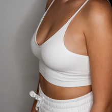 Load image into Gallery viewer, the basik lounge crop