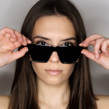 Load image into Gallery viewer, the basik cateye sunglass