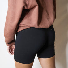 Load image into Gallery viewer, the basik bike short